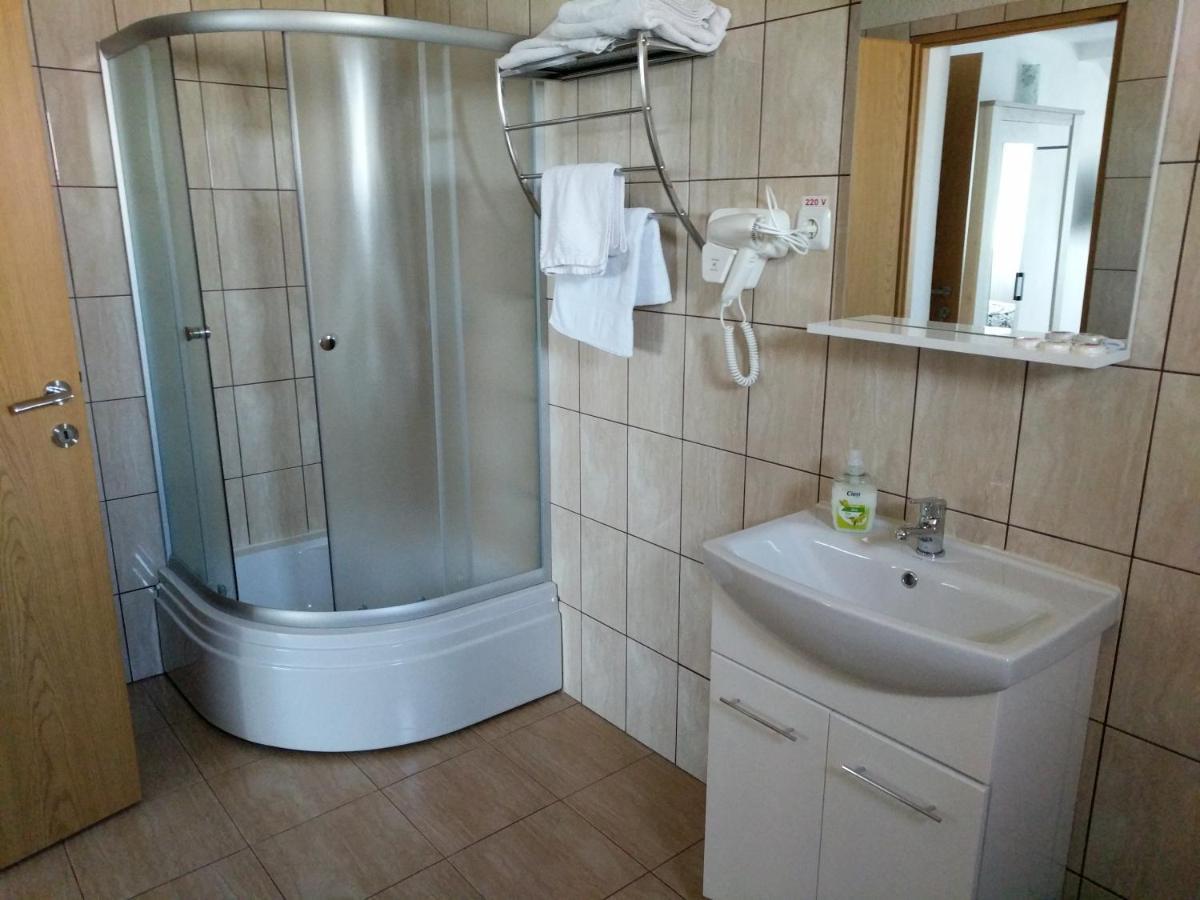 Pensiunea Vladut Timisoara Bagian luar foto